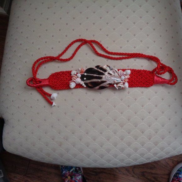 Vintage Red Cord Belt Adorned with Shells Fits 26-38 - Picture 5 of 6